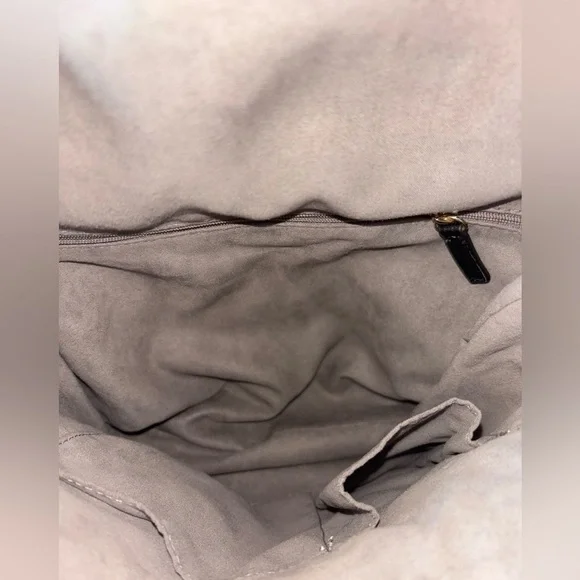 Authentic Vince Camuto Black Leather Small backpack - Picture 3 of 5